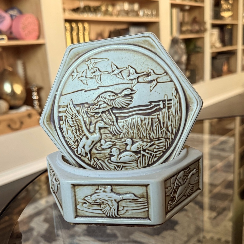 BOGO Vintage 1980 AVON ceramic trinket box, handcrafted in Brazil